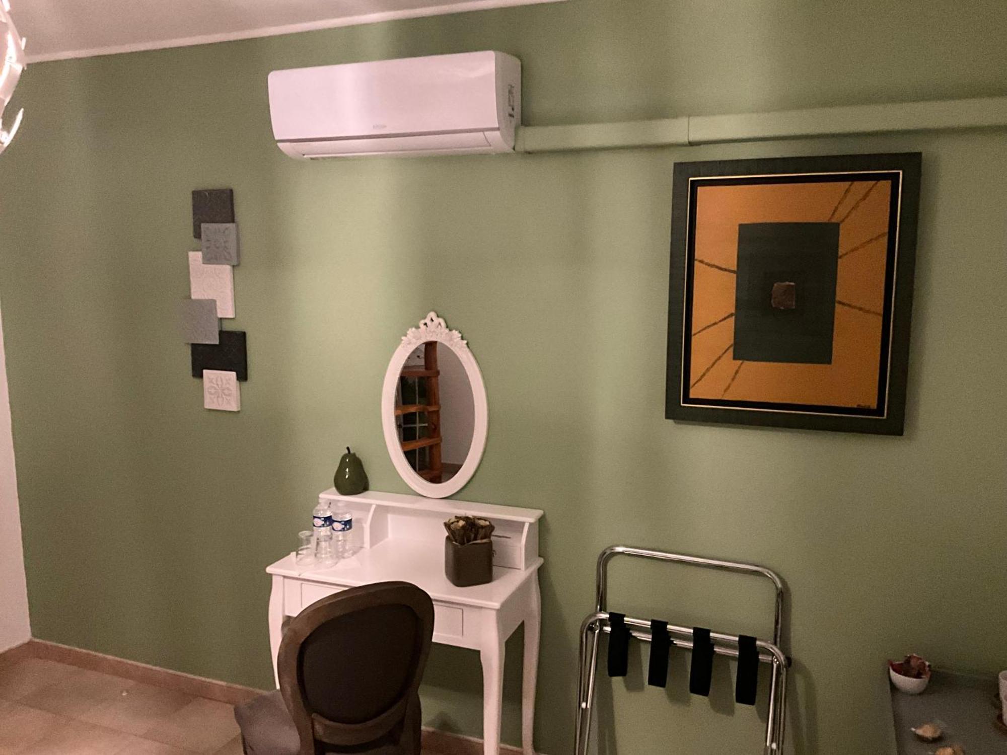Number9 - Now With Air Conditioned Rooms Carlipa Eksteriør bilde